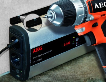 AEG 97122 Sinus-Spannungswandler SW 1500 Watt, 12 Volt auf 230 Volt, mit LCD-Display, USB Ladebuchse, Fernsteuerungsmodul und Batteriewächterfunktion - 